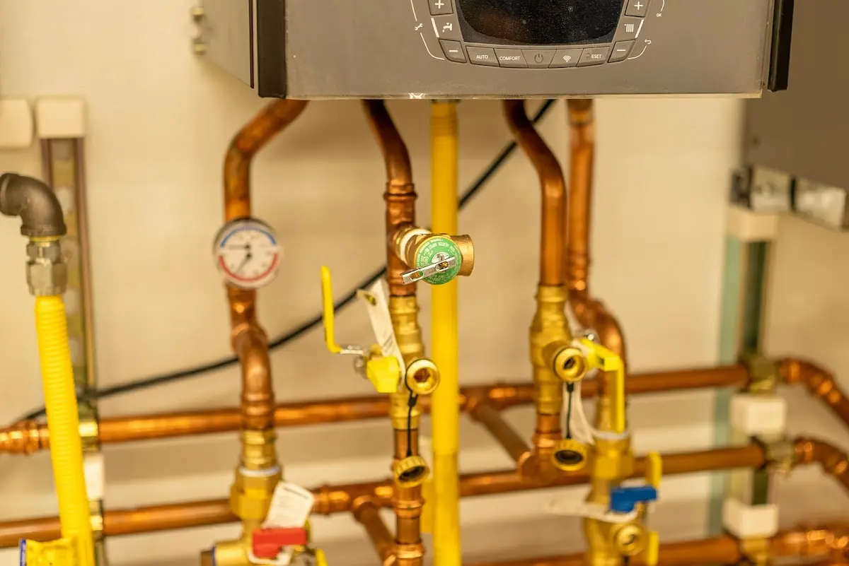 Licensed technician providing Emergency Plumbing for a homeowner in Edison